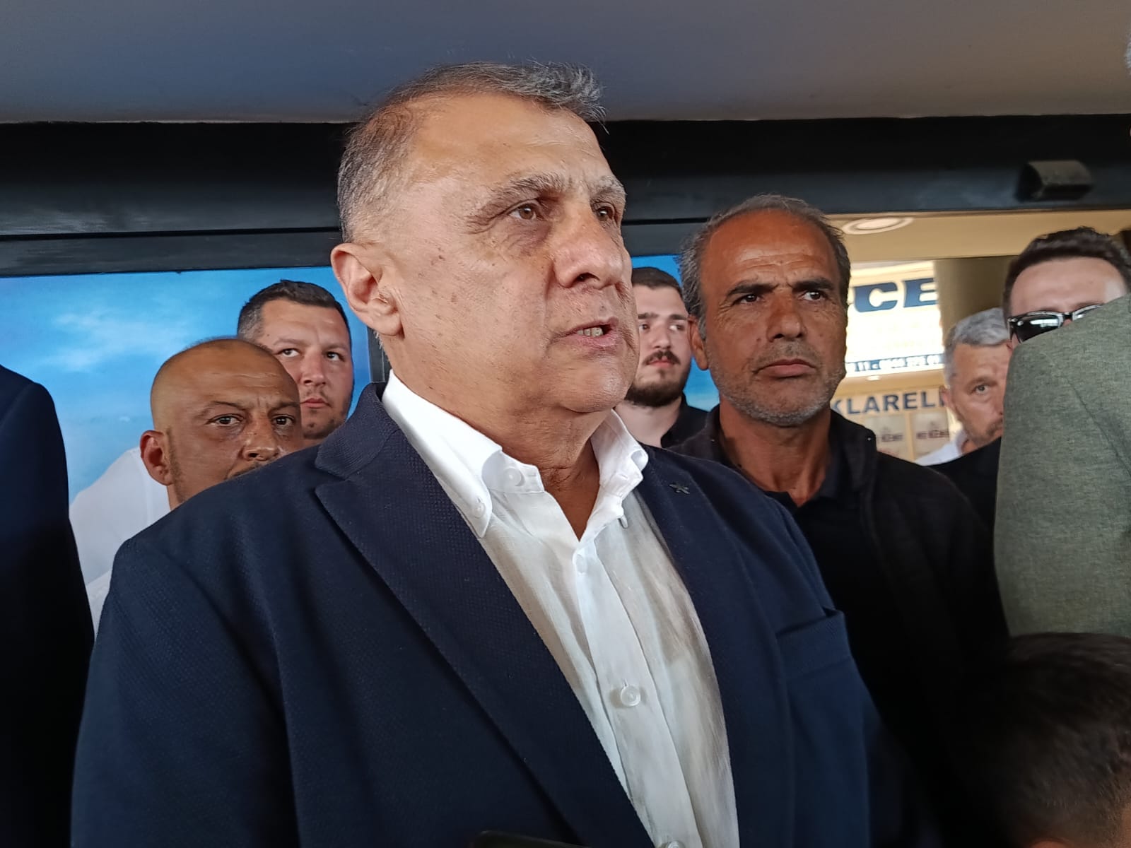 Edirne Otogarı'nda dört yıllık aranın ardından yeniden hizmete başlayan AĞATUR'un açılış töreninde konuşan sektör temsilcileri, 25 yıllık tekelci yapının bittiğini ve belediyenin hamlesiyle otogarda özgür, adil ve rekabetçi yeni bir dönemin başladığını vurguladı.